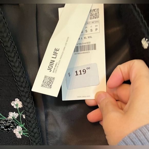 Floral Embroidered Black Short Jacket - NWT - Picture 7 of 7